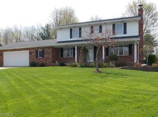 9503 Chesapeake Dr, North Royalton, OH