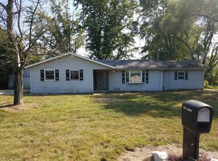 7240 E Center Rd, Sullivan, IN 47882