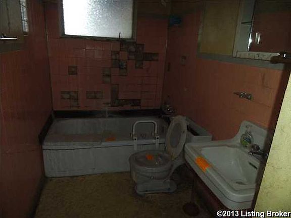 4th image of 300 Welburn Dr
