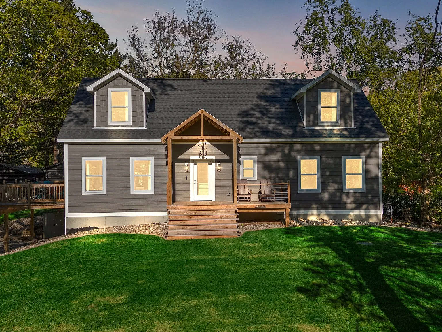 5 bed, 3247 sqft, $5,500 — Photo 3