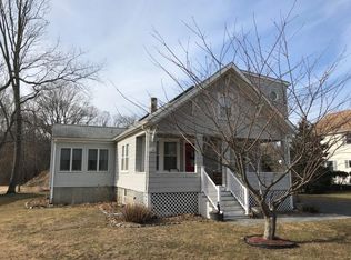 242 Sowams Rd, Barrington, RI 02806