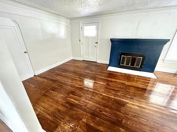 4th image of 410 Dorwil Dr Unit 1