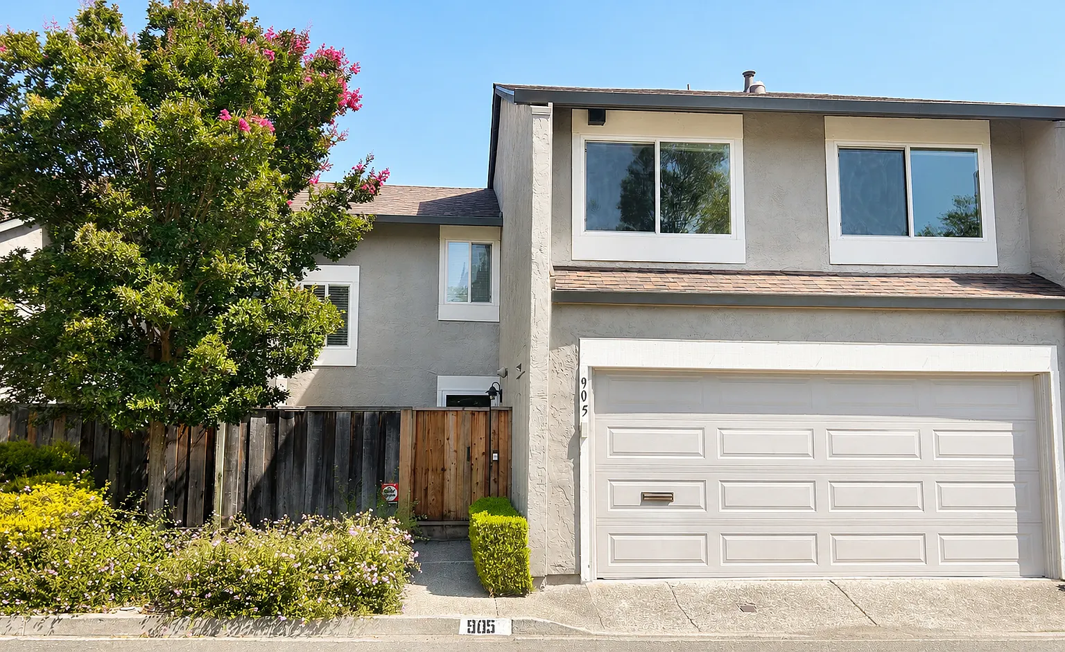 4 bed, 2.5 bath, 1835 sqft, $4,950 — Photo 1