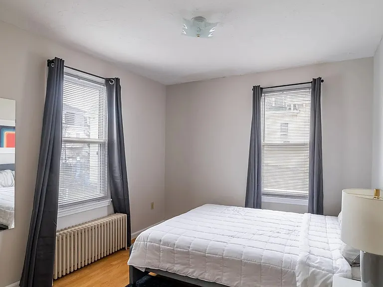 88 Glen St #2 — Photo 10