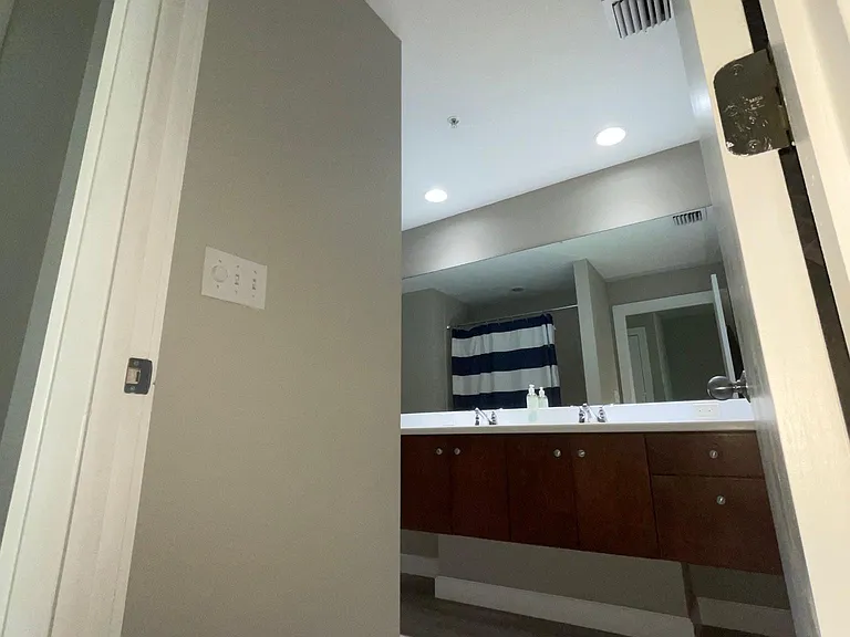 1208 E Kennedy Blvd #320 — Photo 18
