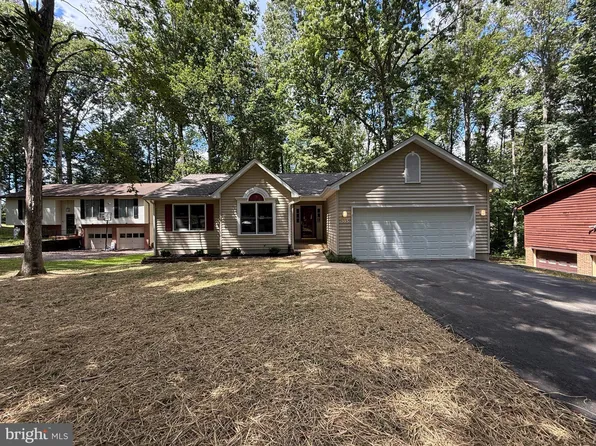 305 Fairway Dr, Locust Grove, VA 22508