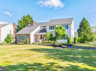 2558 Hillcrest Rd, Quakertown, PA 18951