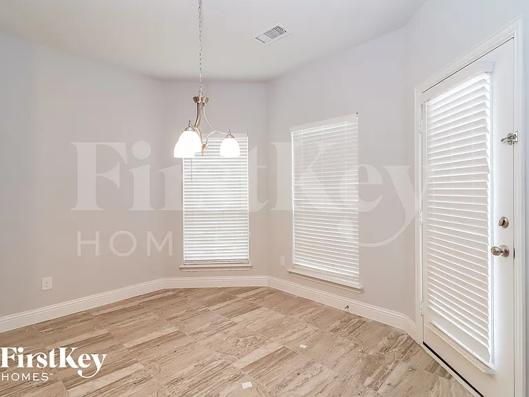 6508 Glenwick Dr — Photo 6
