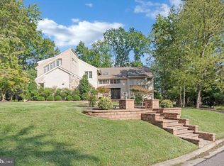 42 Southwood Dr, Cherry Hill, NJ 08003