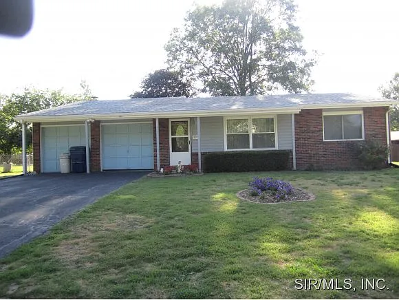 501 Country Meadow Ln photo 1