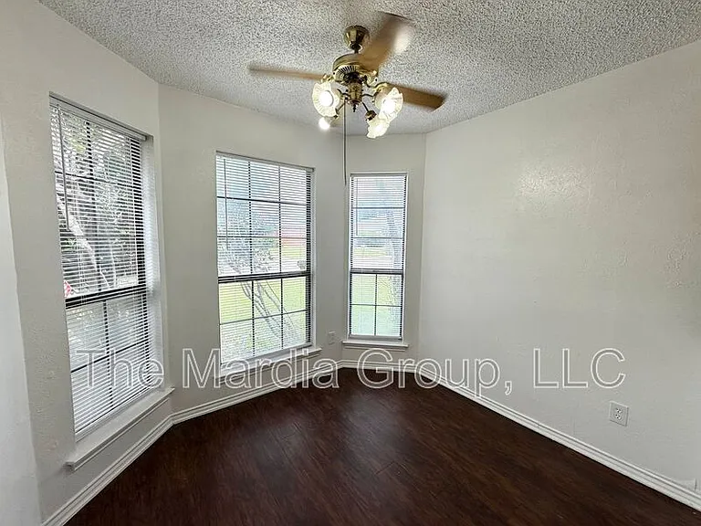 13339 Fall Manor Dr — Photo 5