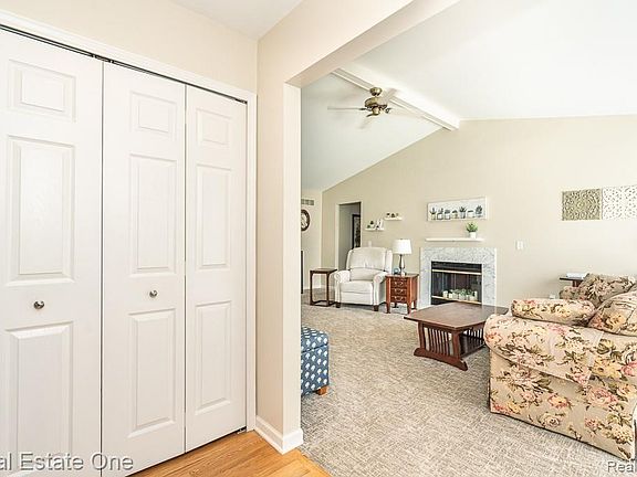 5th image of 2130 London Bridge Dr