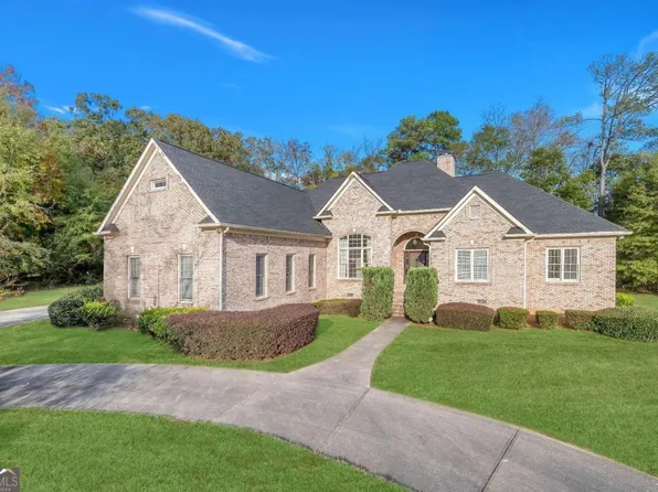 1906 Sarah Cove Ct, Conley, GA 30288