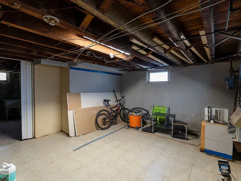 7101 Dorel St — Photo 25