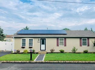 836 Spray Ave, Beachwood, NJ 08722