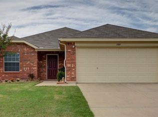 3709 Beatriz Dr, Denton, TX 76207