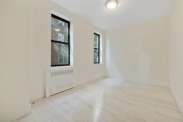 Rented by MNS | media 3