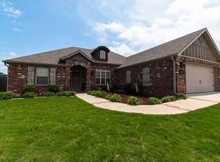 3001 SW Pine Valley Rd, Bentonville, AR 72712