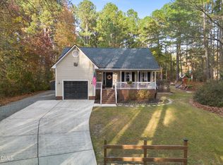 137 Dewar St, Fuquay Varina, NC 27526