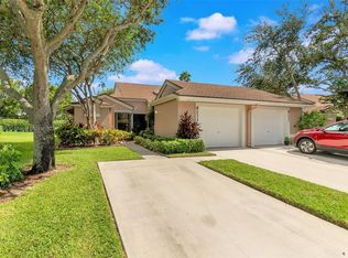8231 Springlake Dr, Boca Raton, FL 33496