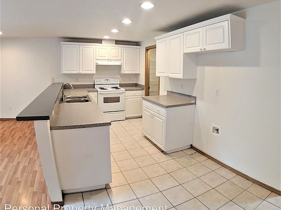3rd image of 9709 NE Tenny Creek Dr