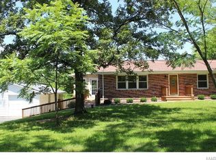 355 Old Highway 100, Villa Ridge, MO 63089