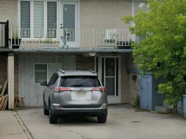 60 Lakeland Dr #Basement, Toronto, ON M9V 1N1