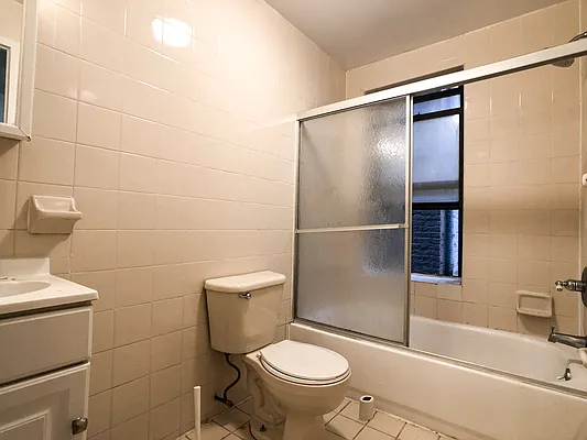 Rented by Highline Residential | media 16