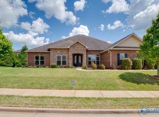 1 Queensland Dr SW, Huntsville, AL 35824