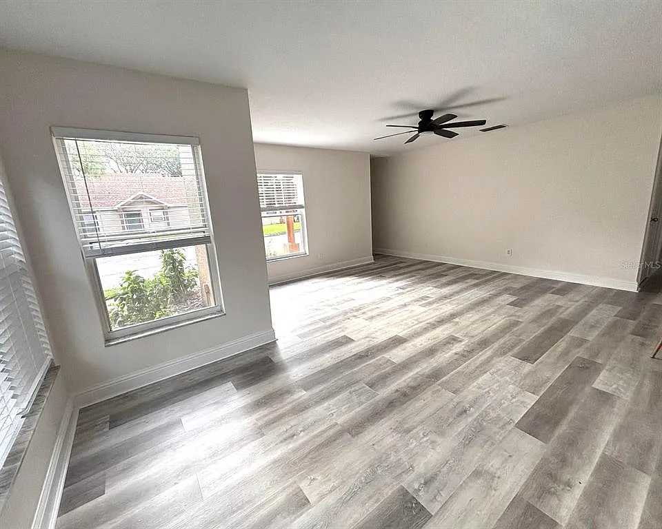2 bed, 2.0 bath, 1103 sqft, $1,650 — Photo 2