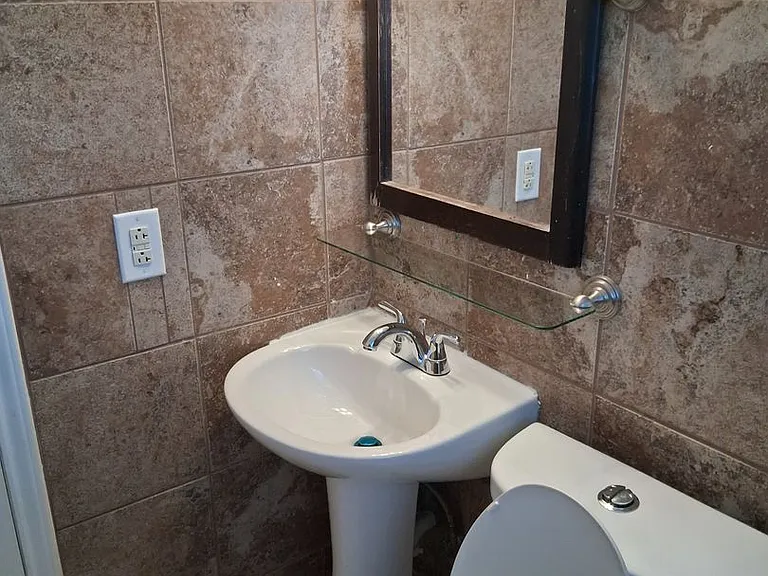 1414 Alta Mira Dr — Photo 11