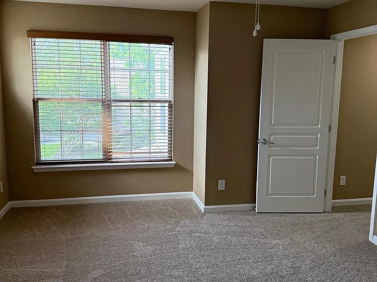 288 N Caldwell Cir — Photo 13