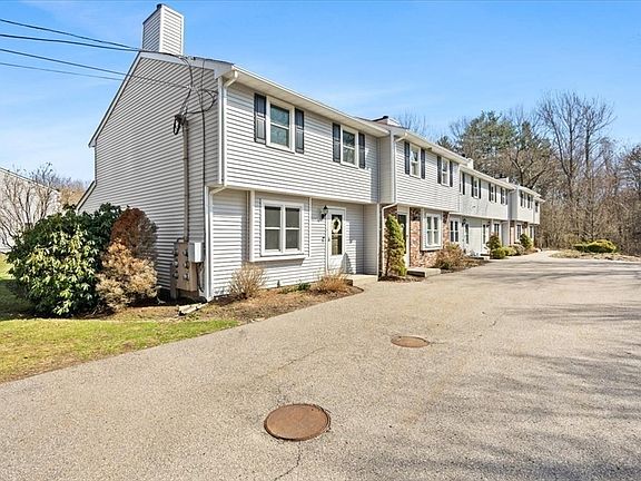 3rd image of 6 Robin Cir APT 1