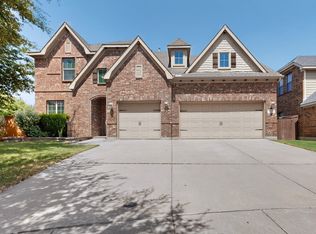12701 Homestretch Dr, Fort Worth, TX 76244
