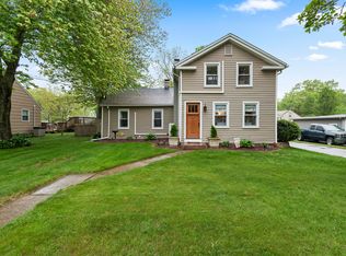 33 Hanover St, Wallingford, CT 06492