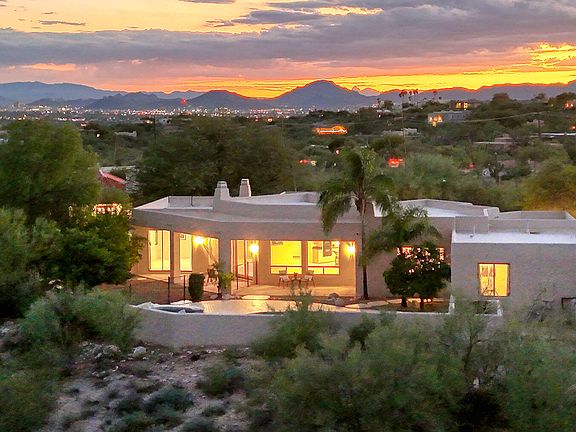 3rd image of 5500 N Hacienda Del Sol Rd