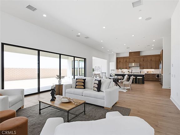 5th image of 30018 N Avenida Sierra Madre