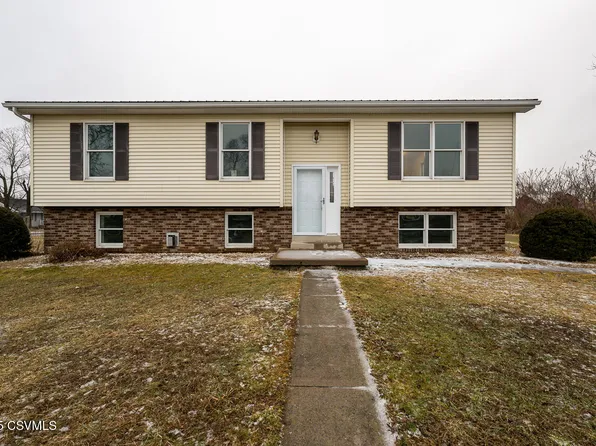 1401 N Arch St, Berwick, PA 18603