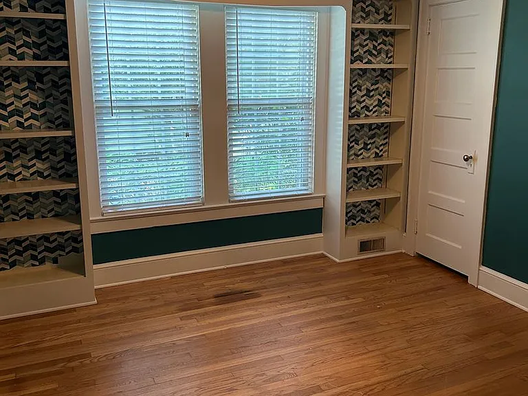 900 Laurel St — Photo 26