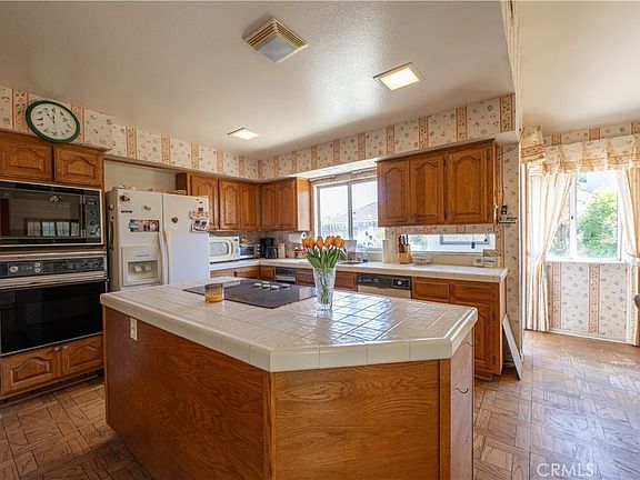 3rd image of 1042 Pellham Dr