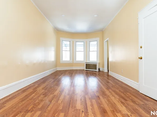 3418 Avenue I image 1 of 17