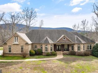 456 E Valley Rd NE, Rydal, GA 30171