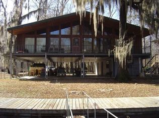 186 W Sesame St, Karnack, TX 75661