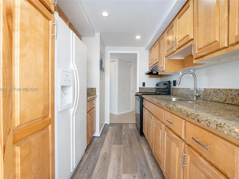 710 N Ocean Blvd #710 — Photo 5