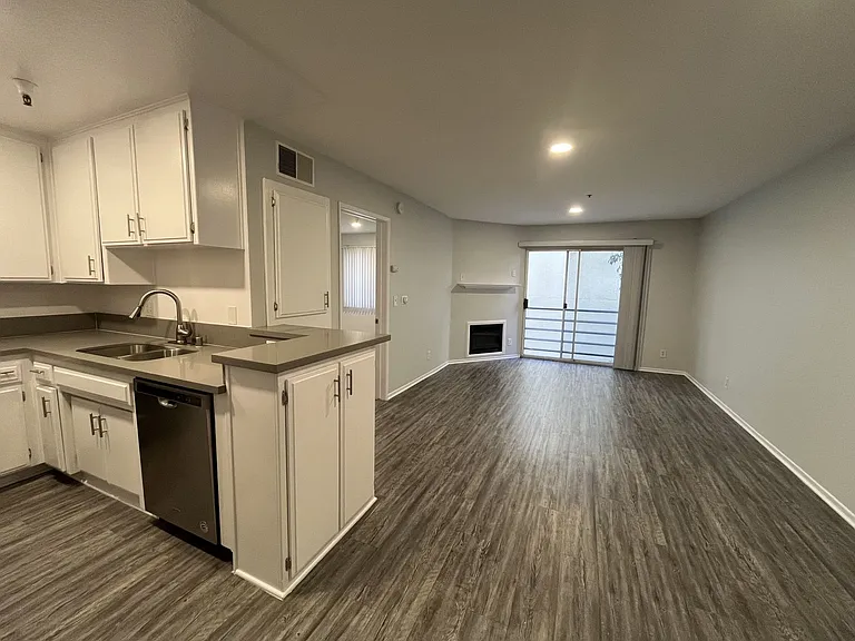 4378 Sepulveda Blvd — Photo 10