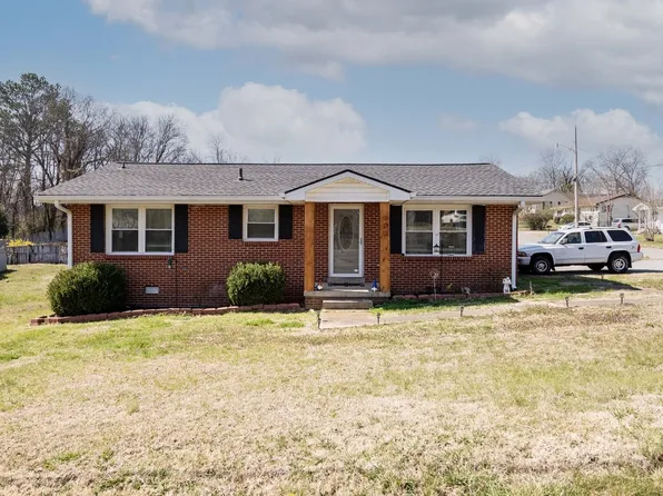 900 Landers St, Shelbyville, TN 37160