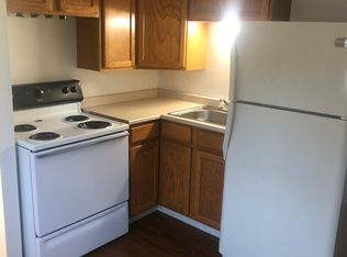 633 Main Rd N, Hampden, ME 04444