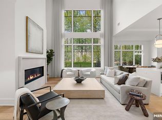 1 Stone Bridge Ct, Demarest, NJ 07627