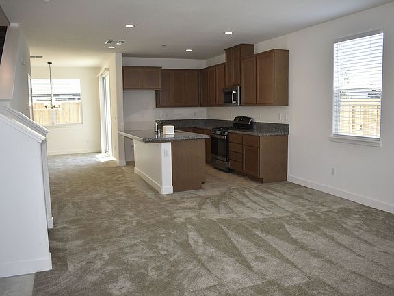 5th image of 4453 Sierra Pine Way