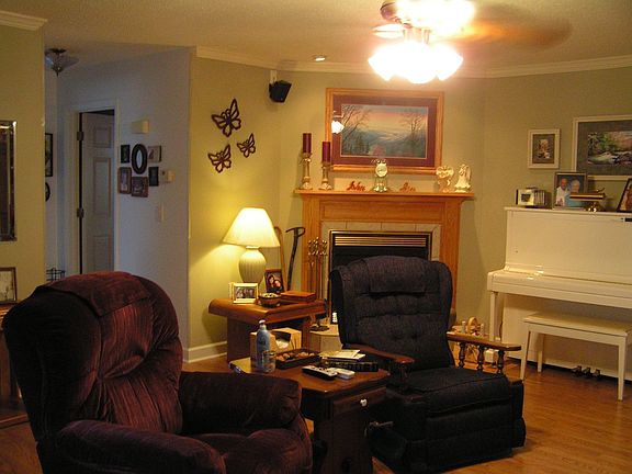 Large living room with gas fireplace